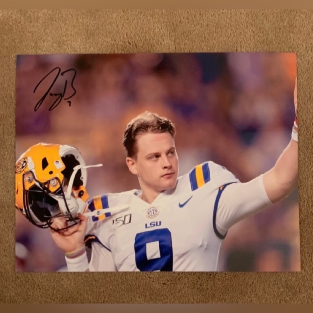 Joe Burrow Autographed Photo LSU Tigers 8.5x11